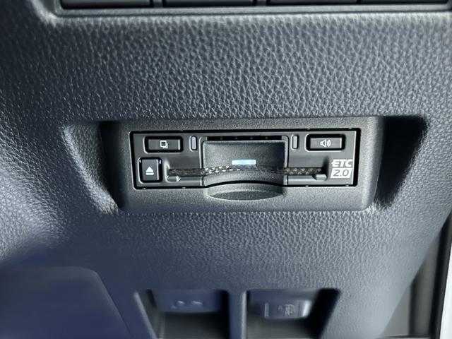 ランドクルーザー250 VXファーストエディション 丸目ヘッドライト デジタルインナーミラー パノラミックカメラ パワーバックドア ムーンルーフ シートヒーター ベンチレーター AppleCarPlay ステアリングヒーター(19枚目)