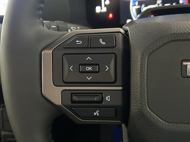 ランドクルーザー250 VXファーストエディション 丸目ヘッドライト デジタルインナーミラー パノラミックカメラ パワーバックドア ムーンルーフ シートヒーター ベンチレーター AppleCarPlay ステアリングヒーター(20枚目)