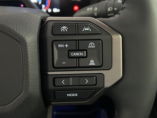 ランドクルーザー250 VXファーストエディション 丸目ヘッドライト デジタルインナーミラー パノラミックカメラ パワーバックドア ムーンルーフ シートヒーター ベンチレーター AppleCarPlay ステアリングヒーター(21枚目)