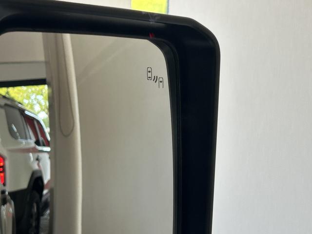 ランドクルーザー250 VXファーストエディション 丸目ヘッドライト デジタルインナーミラー パノラミックカメラ パワーバックドア ムーンルーフ シートヒーター ベンチレーター AppleCarPlay ステアリングヒーター(30枚目)