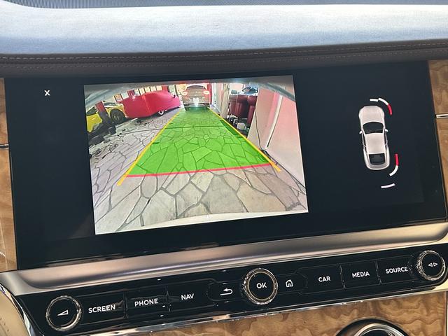 コンチネンタル GT ブライトロワーバンパーマトリックス 21インチアロイホイール AppleCarPlay カーテシイルミ ドラレコ レーダー シートヒーター ステアリングヒーター 地デジ パワートランク(12枚目)