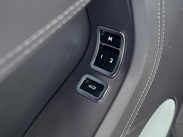 コンチネンタル GT ブライトロワーバンパーマトリックス 21インチアロイホイール AppleCarPlay カーテシイルミ ドラレコ レーダー シートヒーター ステアリングヒーター 地デジ パワートランク(26枚目)