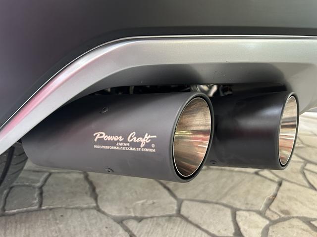 ウルス ベースグレード カーボンインテリア bang&olufsen サンルーフ パワークラフトマフラー AppleCarPlay マッサージシート 前後ドラレコ 純正23インチAW 置くだけ充電 パワートランク(47枚目)