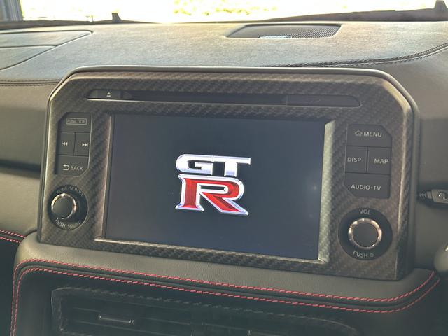 ＧＴ－Ｒ ブラックエディション　ＰｏｗｅｒＣｒａｆｔ可変マフラー　カーボンパーツ　ＢＯＳＥサウンド　カーテシイルミ　デジタルインナーミラー　ドラレコ　レーダー（9枚目）