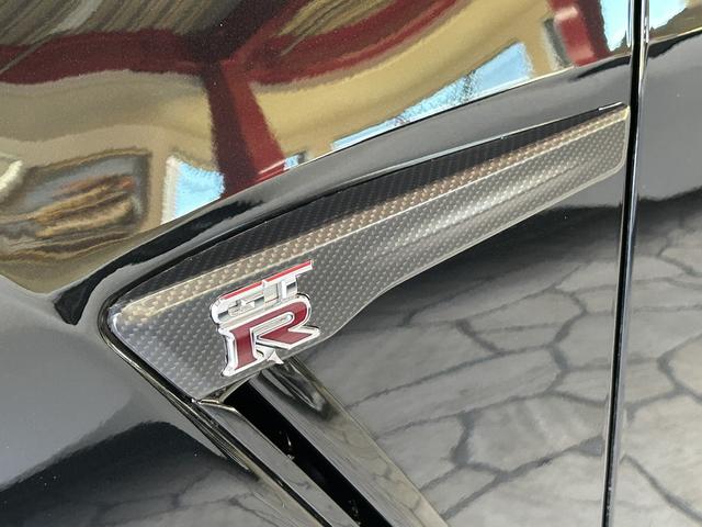 ＧＴ－Ｒ ブラックエディション　ＰｏｗｅｒＣｒａｆｔ可変マフラー　カーボンパーツ　ＢＯＳＥサウンド　カーテシイルミ　デジタルインナーミラー　ドラレコ　レーダー（40枚目）