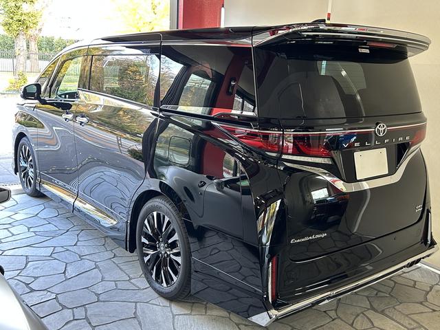 ヴェルファイアハイブリッド エグゼクティブラウンジ モデリスタエアロパーツ シグネイチャーイルミ ルーフイルミスポイラー クールシャインキット ユニバーサルステップ 寒冷地仕様(4枚目)