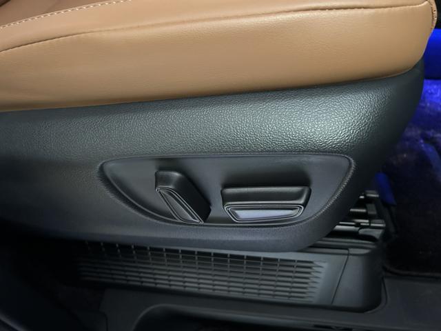 ヴェルファイアハイブリッド エグゼクティブラウンジ モデリスタエアロパーツ シグネイチャーイルミ ルーフイルミスポイラー クールシャインキット ユニバーサルステップ 寒冷地仕様(33枚目)