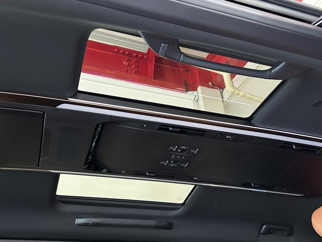 ヴェルファイアハイブリッド エグゼクティブラウンジ モデリスタエアロパーツ シグネイチャーイルミ ルーフイルミスポイラー クールシャインキット ユニバーサルステップ 寒冷地仕様(35枚目)