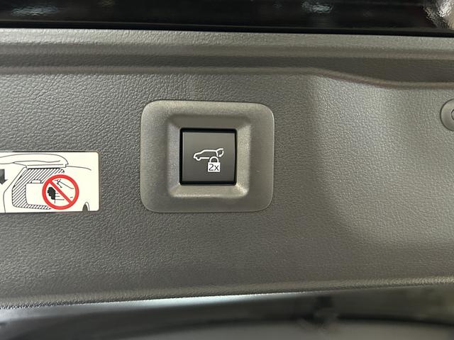 ヴェルファイアハイブリッド エグゼクティブラウンジ モデリスタエアロパーツ シグネイチャーイルミ ルーフイルミスポイラー クールシャインキット ユニバーサルステップ 寒冷地仕様(72枚目)