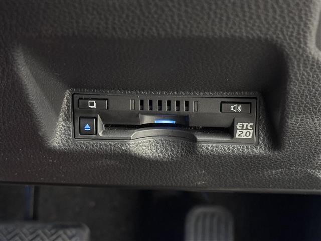 ヤリスクロス ハイブリッドＺ　８インチナビ／パノラミックビュー／ドラレコ／ＥＴＣ／パワーバックドア／ＡＣ１００Ｖ／ヘッドアップディスプレイ／ＢＳＭ／プリクラッシュセーフティ／アダプティブハイビーム／パワーシート／ステアリングヒータ（21枚目）