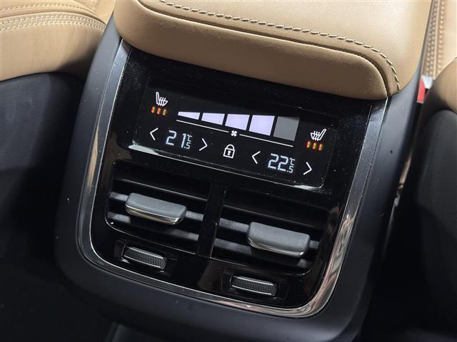 XC60 T5 AWD インスクリプション 9インチSENSUSナビ/360°ビューカメラ/ETC/ファインナッパレザー(茶革)/ブラインドスポット/衝突回避支援機能/全車速追従機能付ACC/冷暖シート/パワーテールゲート/メモリーパワーシート(29枚目)