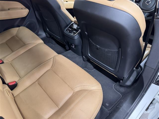 XC60 T5 AWD インスクリプション 9インチSENSUSナビ/360°ビューカメラ/ETC/ファインナッパレザー(茶革)/ブラインドスポット/衝突回避支援機能/全車速追従機能付ACC/冷暖シート/パワーテールゲート/メモリーパワーシート(37枚目)