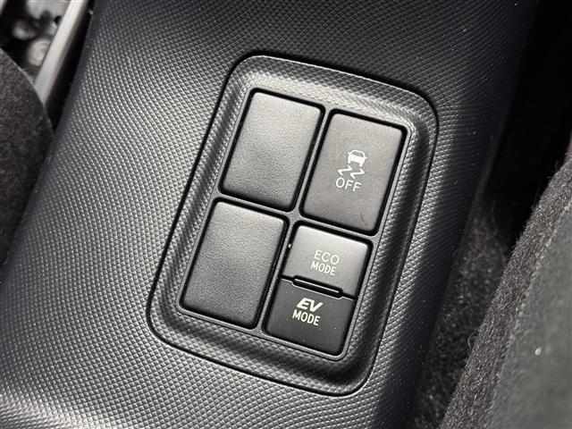 アクア Sスタイルブラック 7インチナビ/パノラミックビューモニター/ETC/プリクラッシュセーフティ/レーンディパーチャーアラート/パーキングサポートブレーキ/LEDヘッドランプ/オートハイビーム/Pスタート/スマートキー×2(10枚目)