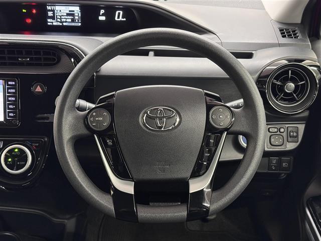 アクア Sスタイルブラック 7インチナビ/パノラミックビューモニター/ETC/プリクラッシュセーフティ/レーンディパーチャーアラート/パーキングサポートブレーキ/LEDヘッドランプ/オートハイビーム/Pスタート/スマートキー×2(15枚目)