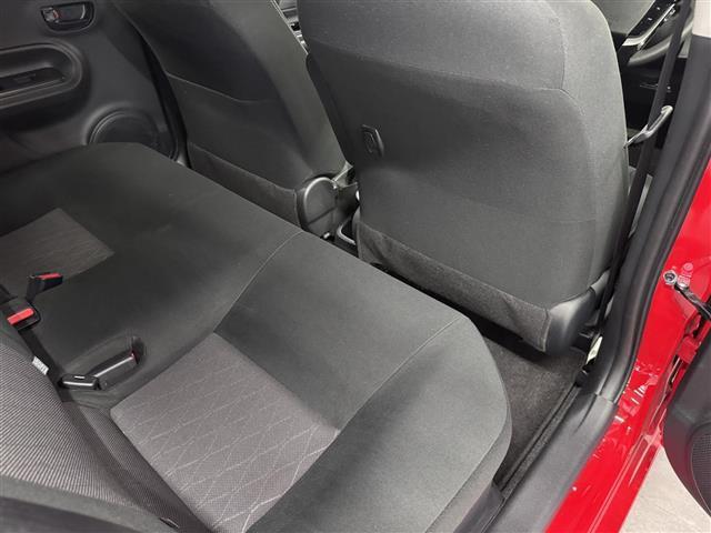 アクア Sスタイルブラック 7インチナビ/パノラミックビューモニター/ETC/プリクラッシュセーフティ/レーンディパーチャーアラート/パーキングサポートブレーキ/LEDヘッドランプ/オートハイビーム/Pスタート/スマートキー×2(37枚目)