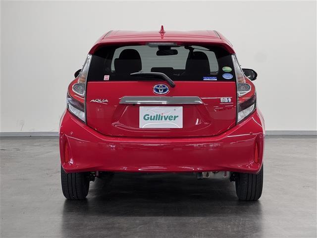 アクア Sスタイルブラック 7インチナビ/パノラミックビューモニター/ETC/プリクラッシュセーフティ/レーンディパーチャーアラート/パーキングサポートブレーキ/LEDヘッドランプ/オートハイビーム/Pスタート/スマートキー×2(52枚目)