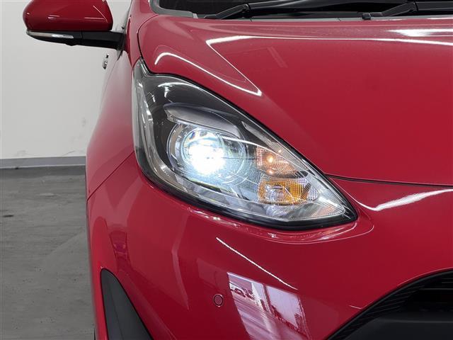 アクア Sスタイルブラック 7インチナビ/パノラミックビューモニター/ETC/プリクラッシュセーフティ/レーンディパーチャーアラート/パーキングサポートブレーキ/LEDヘッドランプ/オートハイビーム/Pスタート/スマートキー×2(57枚目)