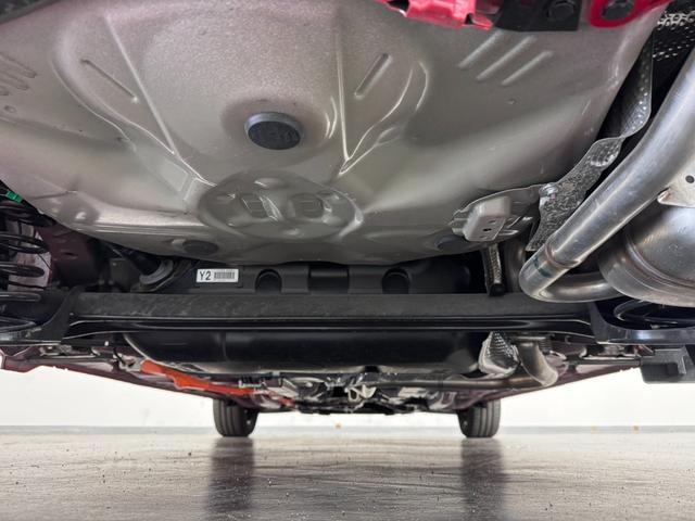 アクア Sスタイルブラック 7インチナビ/パノラミックビューモニター/ETC/プリクラッシュセーフティ/レーンディパーチャーアラート/パーキングサポートブレーキ/LEDヘッドランプ/オートハイビーム/Pスタート/スマートキー×2(63枚目)