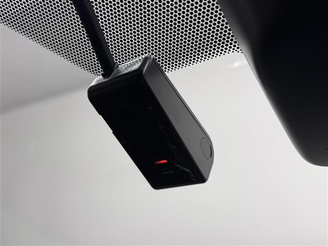 アクア G TRDエアロ/7インチナビ/バックカメラ/ドライブレコーダー/ETC/クルーズコントロール/プリクラッシュセーフティ/レーンディパーチャーアラート/LEDヘッドランプ/オートハイビーム/Pスタート(8枚目)