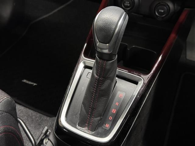 スイフトスポーツ ベースグレード　８インチナビ／全方位モニター／ドライブレコーダー／ブラインドスポットモニター／デュアルセンサーブレーキサポート／アダプティブクルーズコントロール／リヤパーキングセンサー／シートヒーター／パドルシフト（7枚目）