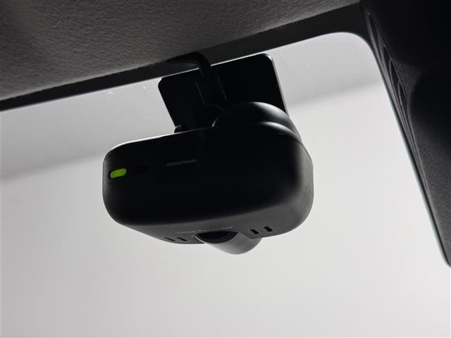 スイフトスポーツ ベースグレード　８インチナビ／全方位モニター／ドライブレコーダー／ブラインドスポットモニター／デュアルセンサーブレーキサポート／アダプティブクルーズコントロール／リヤパーキングセンサー／シートヒーター／パドルシフト（9枚目）