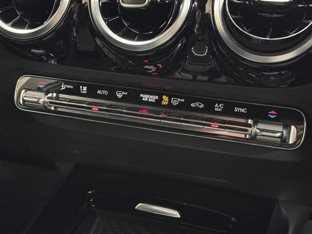 Bクラス B200d AMGライン アドバンスドパッケージ/レーダーセーフティパッケージ/10.25インチナビ/360°カメラ/ヘッドアップディスプレイ/ブラインドスポットモニター/PRE-SAFE/パークトロニック/自動テールゲート(9枚目)