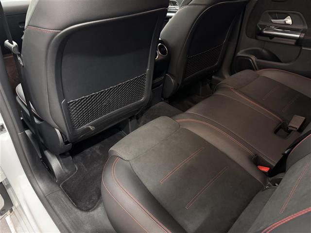 Bクラス B200d AMGライン アドバンスドパッケージ/レーダーセーフティパッケージ/10.25インチナビ/360°カメラ/ヘッドアップディスプレイ/ブラインドスポットモニター/PRE-SAFE/パークトロニック/自動テールゲート(31枚目)