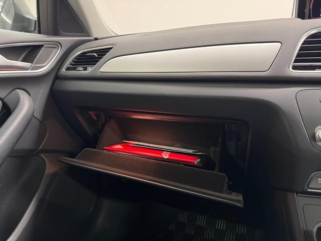 Q3 1.4TFSIスポーツ コンビニエンスパッケージ/7インチナビ/TV/Bluetooth/Bカメラ/ドライブレコーダー/ETC/ルーフレール/後方パーキングセンサー/電子パーキングブレーキ/オートライト/キセノンヘッドライト(17枚目)