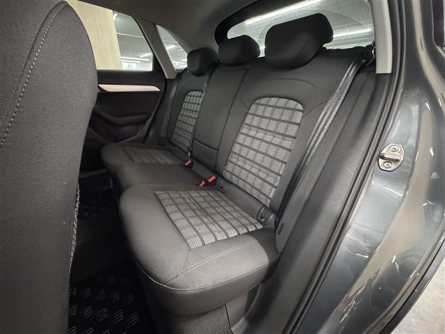 Q3 1.4TFSIスポーツ コンビニエンスパッケージ/7インチナビ/TV/Bluetooth/Bカメラ/ドライブレコーダー/ETC/ルーフレール/後方パーキングセンサー/電子パーキングブレーキ/オートライト/キセノンヘッドライト(41枚目)
