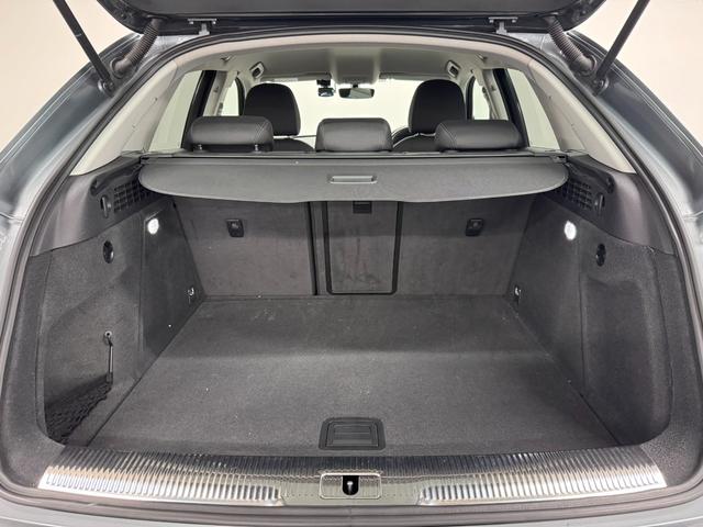 Q3 1.4TFSIスポーツ コンビニエンスパッケージ/7インチナビ/TV/Bluetooth/Bカメラ/ドライブレコーダー/ETC/ルーフレール/後方パーキングセンサー/電子パーキングブレーキ/オートライト/キセノンヘッドライト(42枚目)