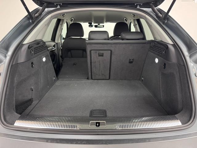 Q3 1.4TFSIスポーツ コンビニエンスパッケージ/7インチナビ/TV/Bluetooth/Bカメラ/ドライブレコーダー/ETC/ルーフレール/後方パーキングセンサー/電子パーキングブレーキ/オートライト/キセノンヘッドライト(44枚目)