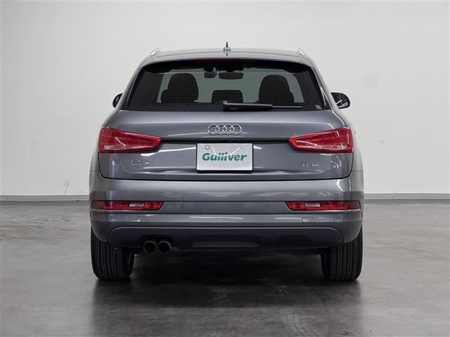 Q3 1.4TFSIスポーツ コンビニエンスパッケージ/7インチナビ/TV/Bluetooth/Bカメラ/ドライブレコーダー/ETC/ルーフレール/後方パーキングセンサー/電子パーキングブレーキ/オートライト/キセノンヘッドライト(52枚目)