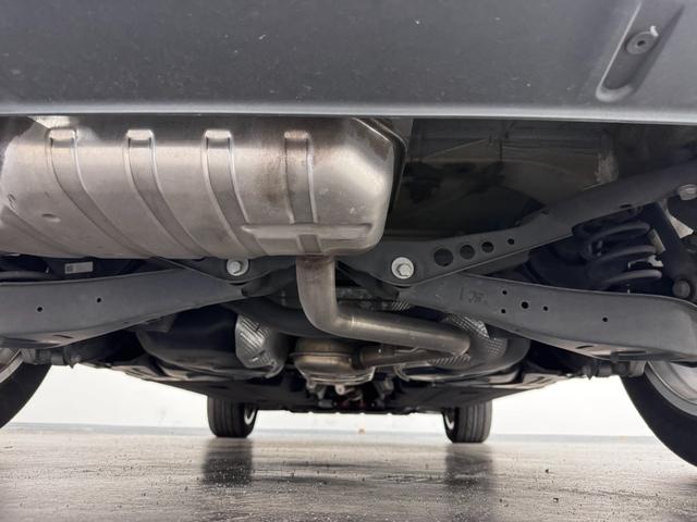 Q3 1.4TFSIスポーツ コンビニエンスパッケージ/7インチナビ/TV/Bluetooth/Bカメラ/ドライブレコーダー/ETC/ルーフレール/後方パーキングセンサー/電子パーキングブレーキ/オートライト/キセノンヘッドライト(63枚目)