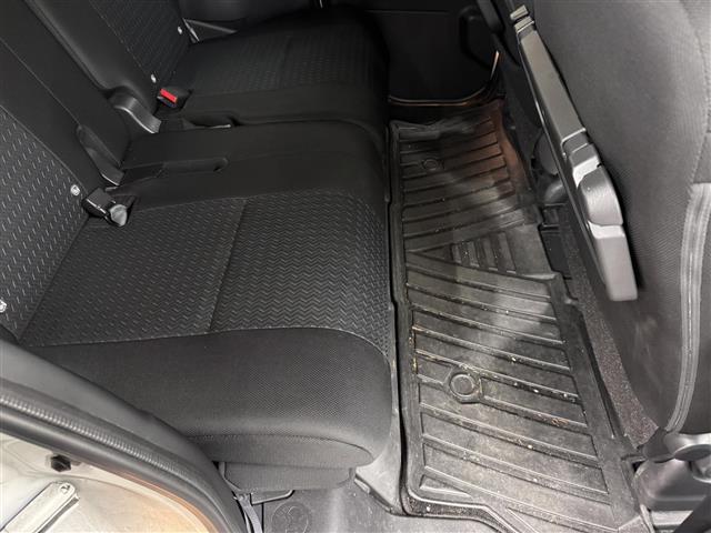 ルーミー カスタムG 両側パワースライドドア/9インチナビ/バックカメラ/ドライブレコーダー/ETC/スマートアシスト/衝突回避支援ブレーキ/レーダークルコン/コーナーセンサー/ハイビームアシスト/電子パーキングブレーキ(28枚目)