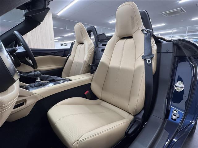 ロードスター Sレザーパッケージ Vセレクション 6速/BOSEサウンドシステム/8.8型ナビ/Bカメラ/ドライブレコーダー/ETC/ベージュ革/BSM/スマートブレーキサポート/速度標識連動レーダークルコン/リアパーキングセンサー/シートヒーター(42枚目)