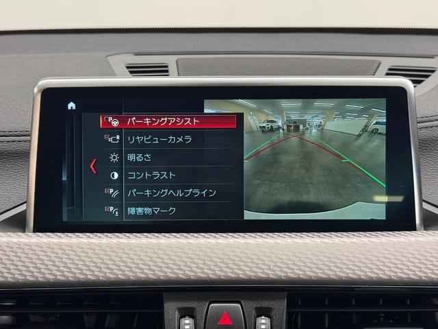 【純正ナビ】人気の純正ナビを装備。ナビ利用時のマップ表示も見やすく、テレビやＤＶＤは臨場感がアップ！いつものドライブがグッと楽しくなります