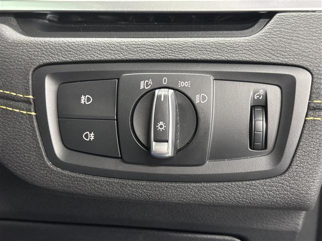 【オートライト】夜間のライト点け忘れ防止に！昼間のトンネル通過でも、ライトの点灯・消灯をサポートします。