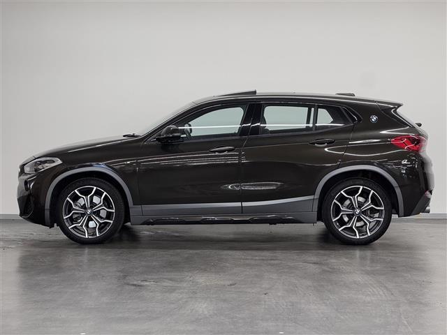 店舗にて現車の確認もいただけますので、お電話で在庫のご確認の上是非ご来店くださいませ。