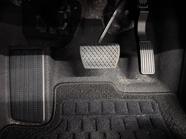 ヴェゼル e:HEV Z 純正フロントスカート(アーバンスタイル)/8インチディスプレイオーディオ/バックカメラ/ドラレコ/ETC/ブラインドスポットモニター/ハーフレザー/衝突軽減ブレーキ/シートヒーター/パワーバックドア(29枚目)