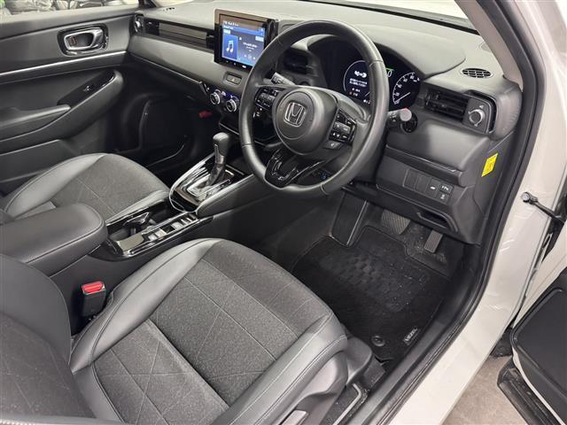 ヴェゼル e:HEV Z 純正フロントスカート(アーバンスタイル)/8インチディスプレイオーディオ/バックカメラ/ドラレコ/ETC/ブラインドスポットモニター/ハーフレザー/衝突軽減ブレーキ/シートヒーター/パワーバックドア(33枚目)