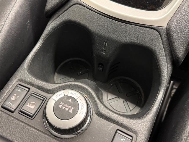 エクストレイル ２０Ｘ　ＨＶエクストリーマＸエマジェンシーブレーキＰ　８インチナビ／バックカメラ／ＥＴＣ／ハンズフリー機能付リモコンオートバックドア／撥水シート／エマージェンシーブレーキ／車線逸脱警報／進入禁止警報／フロント・リアソナー／シートヒーター／ＬＥＤライト（10枚目）