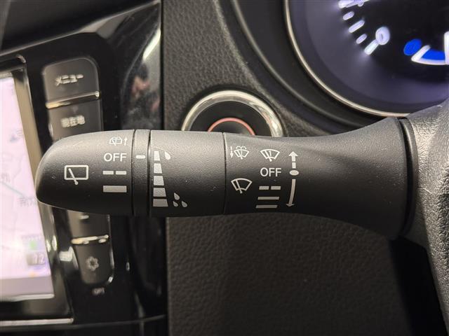 エクストレイル ２０Ｘ　ＨＶエクストリーマＸエマジェンシーブレーキＰ　８インチナビ／バックカメラ／ＥＴＣ／ハンズフリー機能付リモコンオートバックドア／撥水シート／エマージェンシーブレーキ／車線逸脱警報／進入禁止警報／フロント・リアソナー／シートヒーター／ＬＥＤライト（19枚目）