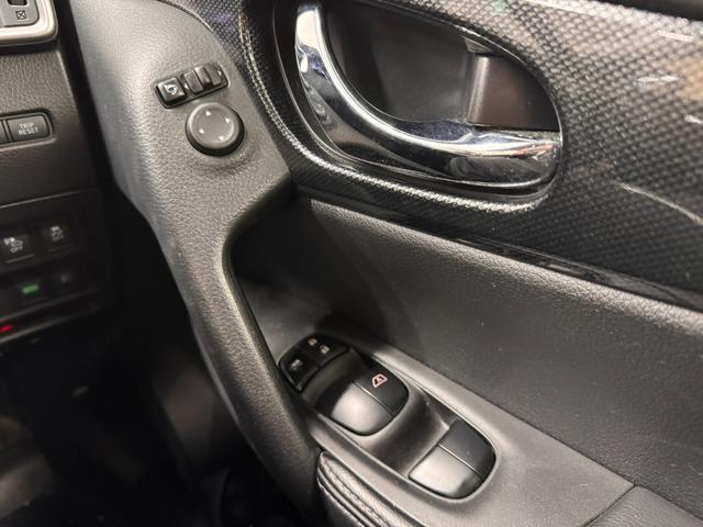 エクストレイル ２０Ｘ　ＨＶエクストリーマＸエマジェンシーブレーキＰ　８インチナビ／バックカメラ／ＥＴＣ／ハンズフリー機能付リモコンオートバックドア／撥水シート／エマージェンシーブレーキ／車線逸脱警報／進入禁止警報／フロント・リアソナー／シートヒーター／ＬＥＤライト（28枚目）