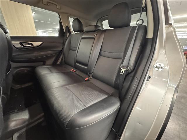 エクストレイル ２０Ｘ　ＨＶエクストリーマＸエマジェンシーブレーキＰ　８インチナビ／バックカメラ／ＥＴＣ／ハンズフリー機能付リモコンオートバックドア／撥水シート／エマージェンシーブレーキ／車線逸脱警報／進入禁止警報／フロント・リアソナー／シートヒーター／ＬＥＤライト（41枚目）