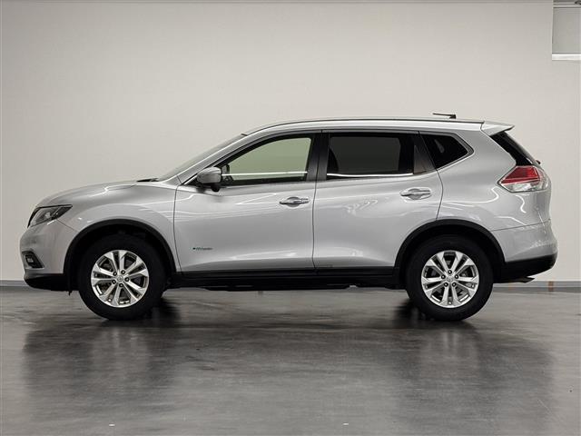 エクストレイル ２０Ｘ　ＨＶエクストリーマＸエマジェンシーブレーキＰ　８インチナビ／バックカメラ／ＥＴＣ／ハンズフリー機能付リモコンオートバックドア／撥水シート／エマージェンシーブレーキ／車線逸脱警報／進入禁止警報／フロント・リアソナー／シートヒーター／ＬＥＤライト（50枚目）