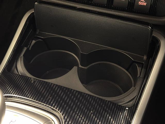 アウトランダーPHEV Gプレミアムパッケージ 本革シート/7インチナビ/マルチアラウンドモニター/ドラレコ/ETC2.0/急速充電機能/ブラインドスポットモニター/衝突被害軽減/レーダークルコン/パワーバックドア/前席シートヒーター/ルーフレール(10枚目)