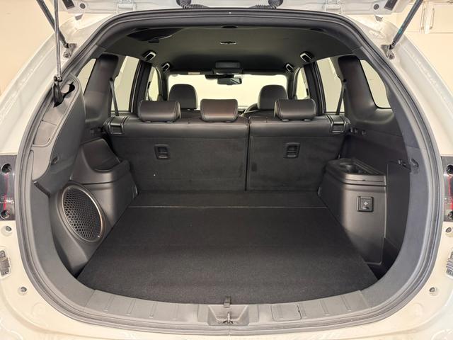 アウトランダーPHEV Gプレミアムパッケージ 本革シート/7インチナビ/マルチアラウンドモニター/ドラレコ/ETC2.0/急速充電機能/ブラインドスポットモニター/衝突被害軽減/レーダークルコン/パワーバックドア/前席シートヒーター/ルーフレール(50枚目)