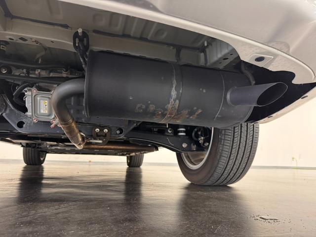 アウトランダーPHEV Gプレミアムパッケージ 本革シート/7インチナビ/マルチアラウンドモニター/ドラレコ/ETC2.0/急速充電機能/ブラインドスポットモニター/衝突被害軽減/レーダークルコン/パワーバックドア/前席シートヒーター/ルーフレール(71枚目)