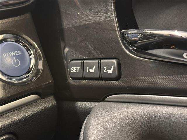 クラウンハイブリッド アスリートG アドバンストパッケージ/ムーンルーフ/8インチナビ/バックカメラ/ドライブレコーダー/ETC/黒本革シート/プリクラッシュセーフティ/レーダークルコン/インテリジェントクリアランスソナー/冷暖シート(24枚目)