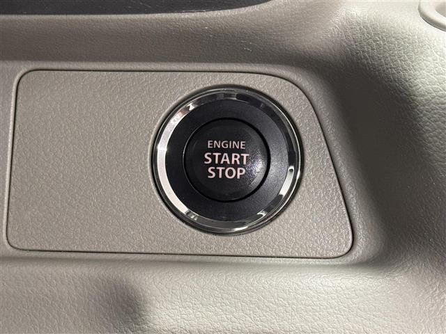 店舗にて現車の確認もいただけますので、お電話で在庫のご確認の上是非ご来店くださいませ。